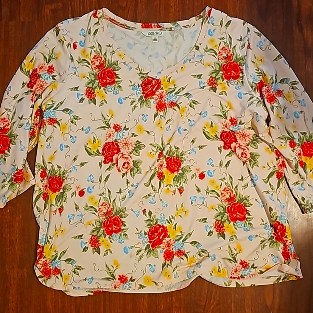 Pioneer woman shirt